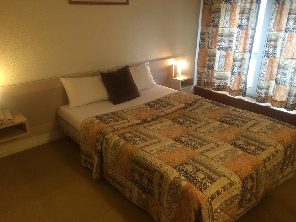 Anne De Beaujeu Hotel Gien Buitenkant foto
